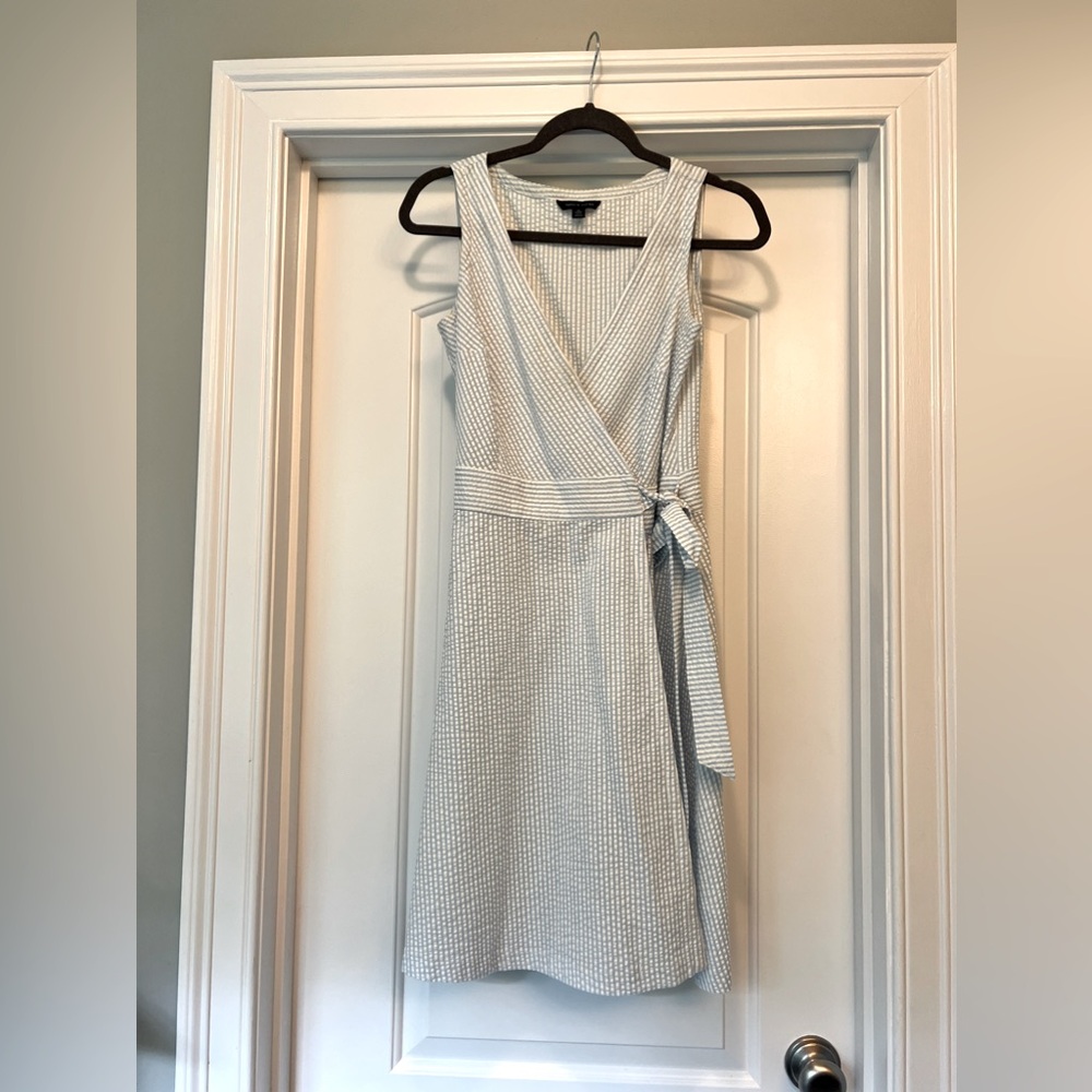 Tommy Hilfiger seersucker wrap dress, perfect for any occasion!